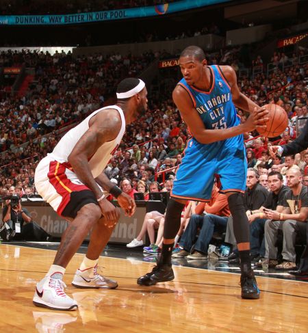 队的外溢影 队的外溢影