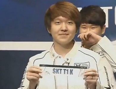 两场焦点战 两场焦点战